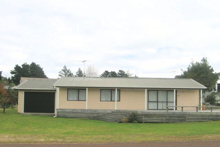 Photo of property in 107 Fernhill Rise, Matarangi, Whitianga, 3592