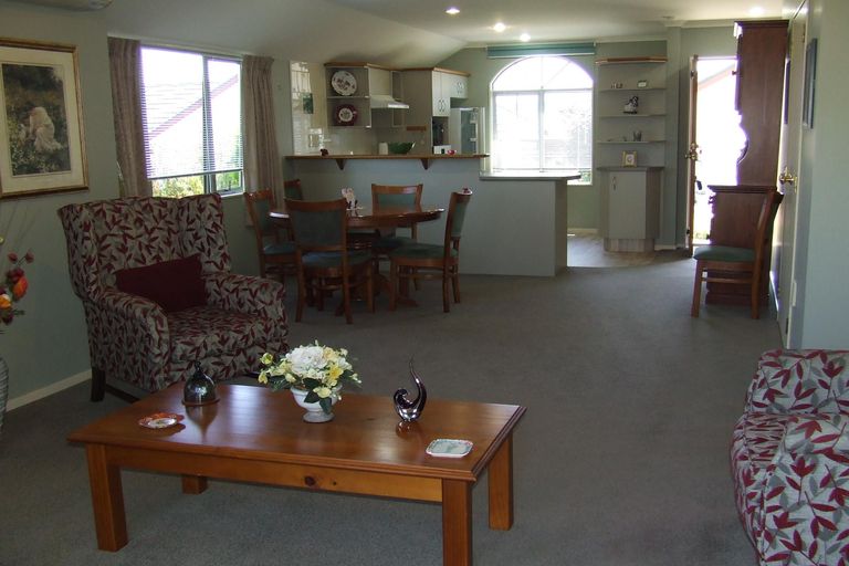 Photo of property in Orange Grove Village, 22 Pyes Pa Road, Pyes Pa, Tauranga, 3112