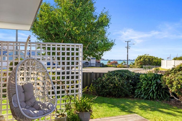 Photo of property in 142 Ngatai Road, Otumoetai, Tauranga, 3110