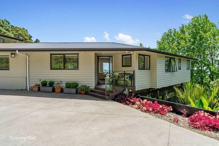 Photo of property in 586 Whitford Road, Whitford, Howick, 2571