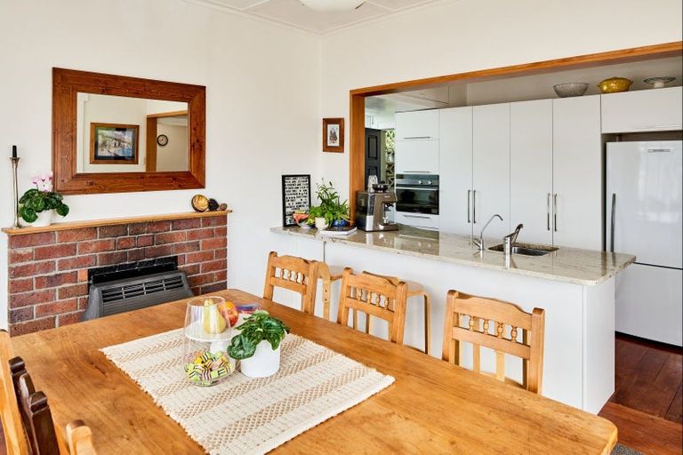 Photo of property in 50 Childers Terrace, Kilbirnie, Wellington, 6022