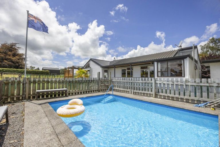 Photo of property in 15 Fairbank Avenue, Stratford, 4332