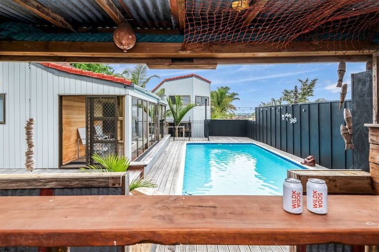 Photo of property in 24 Janome Place, Bucklands Beach, Auckland, 2014