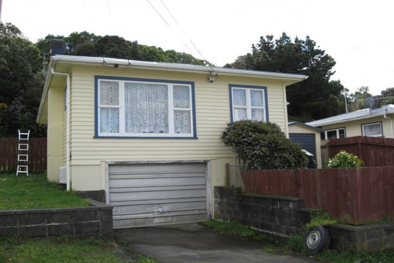 Photo of property in 10 Puriri Street, Wainuiomata, Lower Hutt, 5014