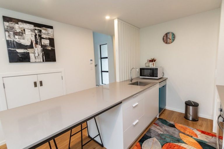 Photo of property in 11/27 Main Road, Wainuiomata, Lower Hutt, 5014