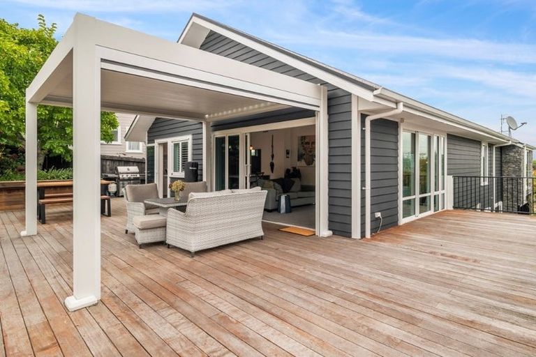 Photo of property in 70 Chesham Avenue, Waipahihi, Taupo, 3330