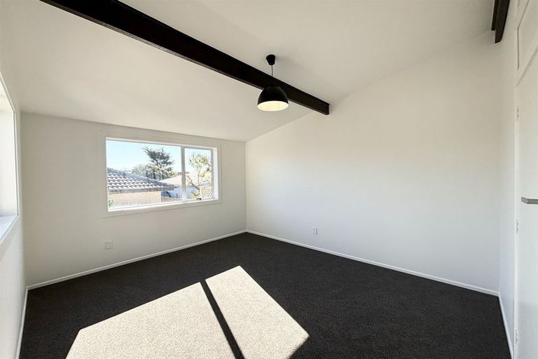 Photo of property in 2/151 Estuary Road, South New Brighton, Christchurch, 8062