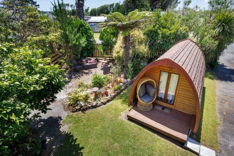 Photo of property in 1931 Parewanui Road, Parewanui, Bulls, 4894