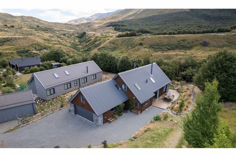 Photo of property in 12c Cheeseman Terrace, Castle Hill, Springfield, 7580