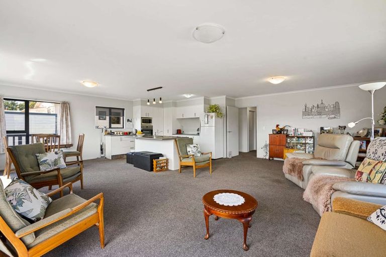 Photo of property in 8 Macandrew Street, Owaka, 9535