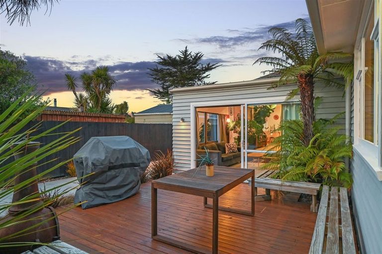 Photo of property in 269 Estuary Road, South New Brighton, Christchurch, 8062