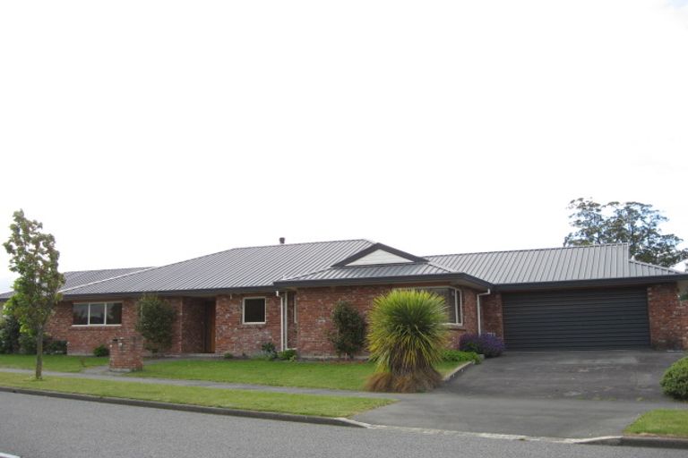 Photo of property in 300 Kensington Avenue, Rangiora, 7400
