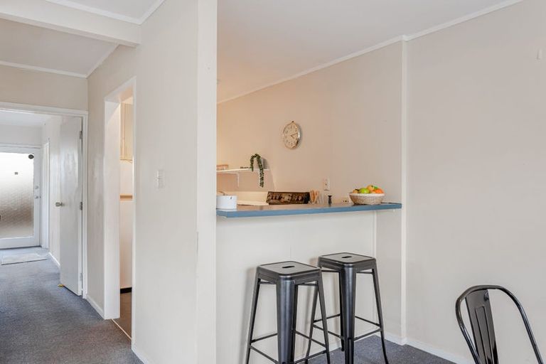 Photo of property in 3/12 Sunnyside Road, Sunnyvale, Auckland, 0612