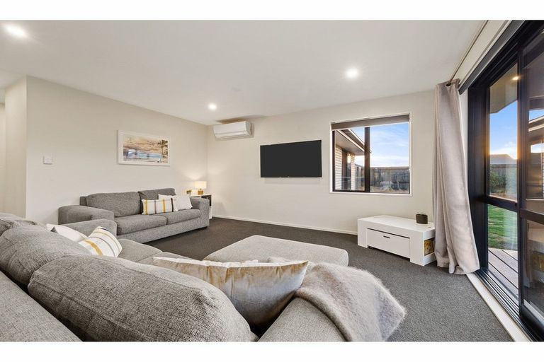 Photo of property in 69 Strauss Drive, Rolleston, 7614