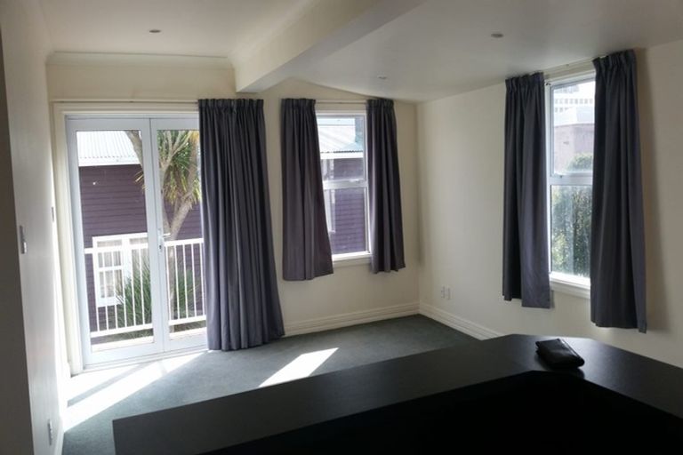 Photo of property in 18 Hill Street, Thorndon, Wellington, 6011