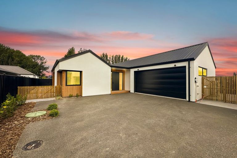 Photo of property in 16 Elsie Lange Way, Casebrook, Christchurch, 8051