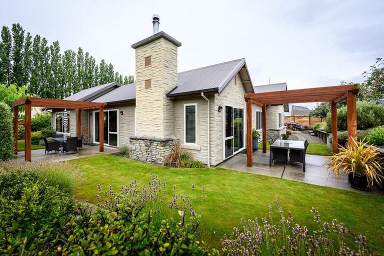 Photo of property in 17 The Dunes, Cromwell, 9310