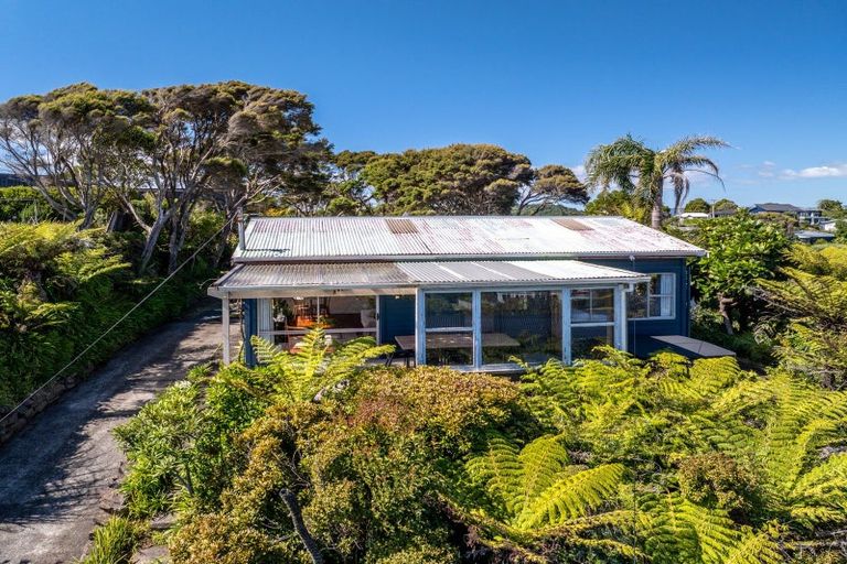 Photo of property in 8a Government Road, Raglan, 3225