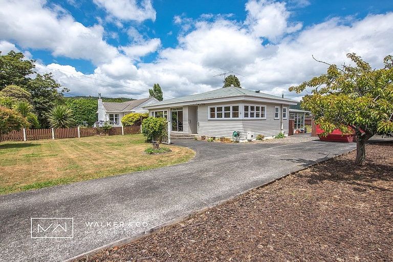 Photo of property in 6 York Avenue, Heretaunga, Upper Hutt, 5018