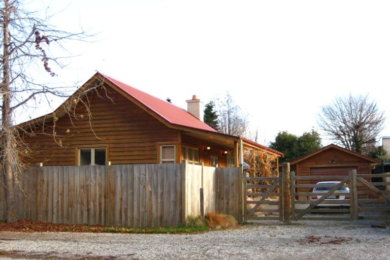 Photo of property in 50 Centennial Avenue, Arrowtown, 9302