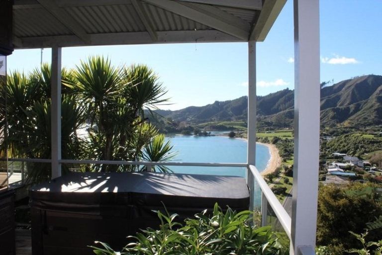 Photo of property in 1090c Abel Tasman Drive, Ligar Bay, Takaka, 7183