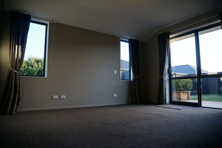 Photo of property in 7 Rossall Crescent, Rolleston, 7615