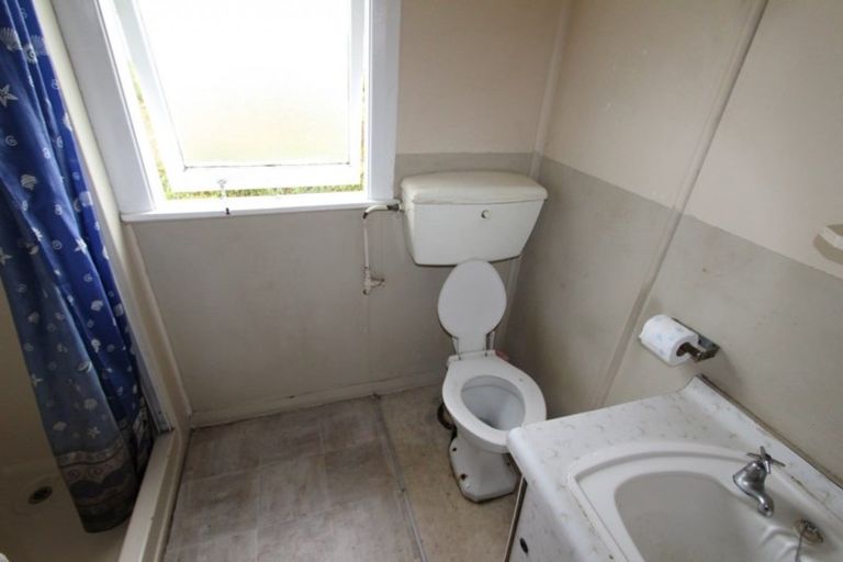 Photo of property in 35 Tararua Street, Pahiatua, 4910