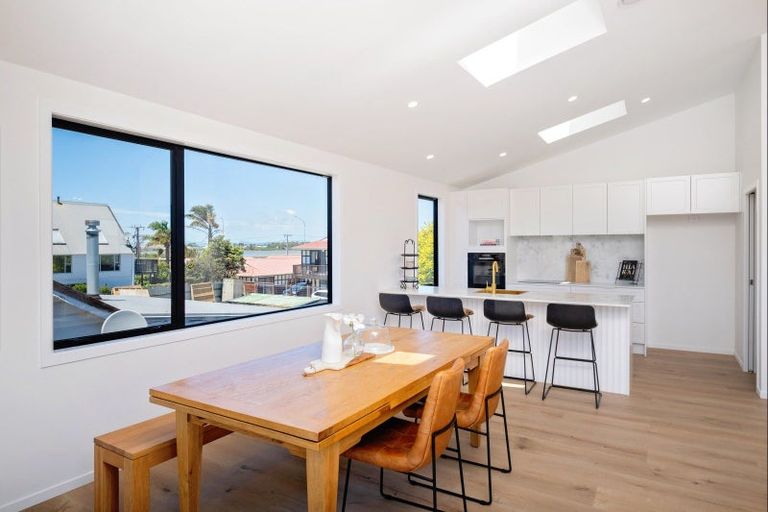 Photo of property in 96 Charles Street, Westshore, Napier, 4110