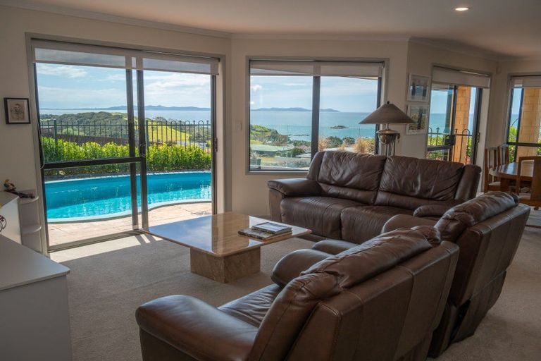 Photo of property in 11 Oden Hill, Coopers Beach, 0420