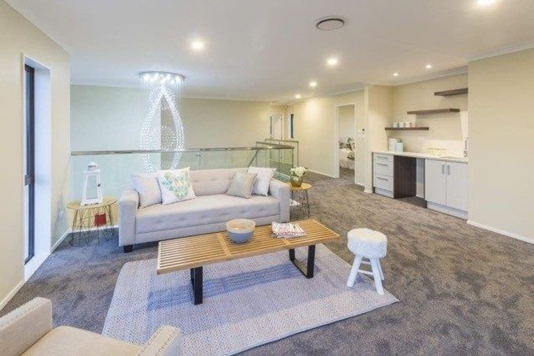 Photo of property in 8 Judith Anne Drive, Pukekohe, 2120