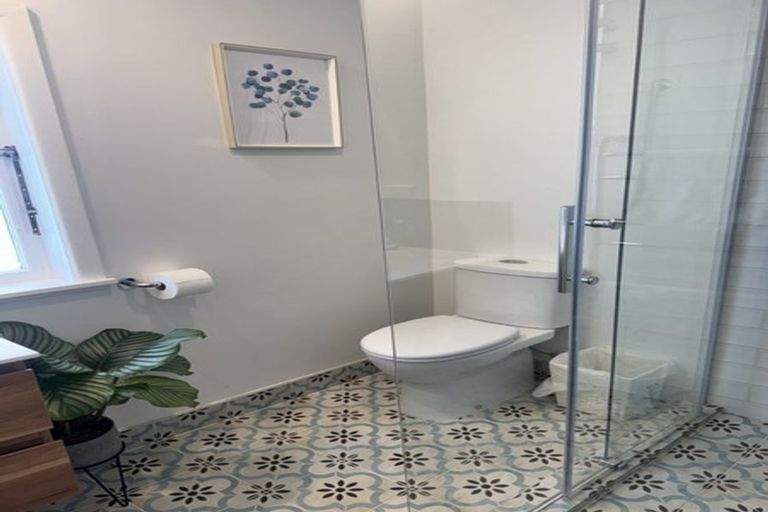 Photo of property in 1/245 Sturges Road, Henderson, Auckland, 0612