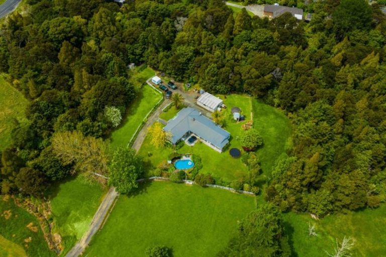 Photo of property in 21 Young Access, Dairy Flat, Silverdale, 0992