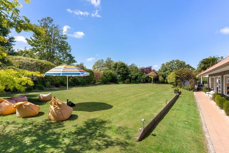 Photo of property in 11 Herbert Drive, Whangamata, 3620