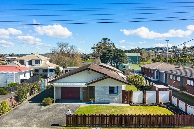 Photo of property in 214a Centreway Road, Orewa, 0931
