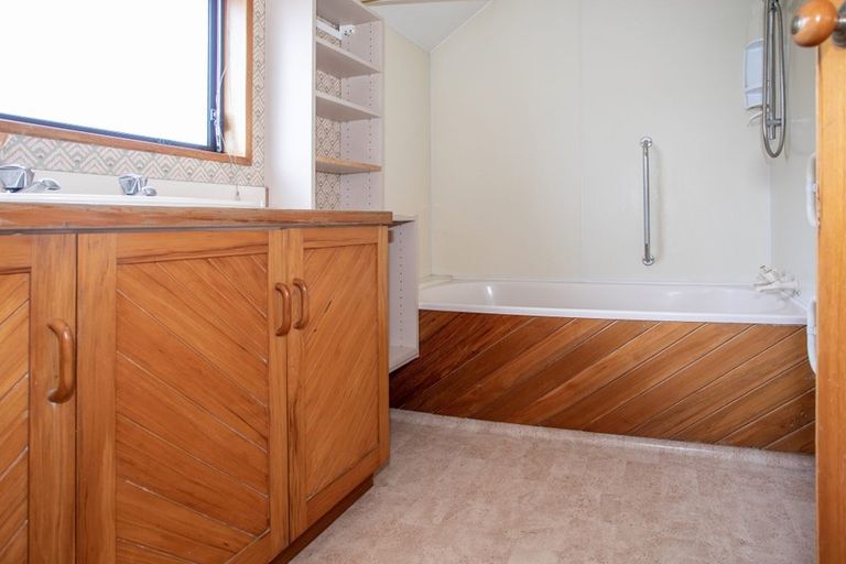 Photo of property in 1/28 Thornycroft Street, Fendalton, Christchurch, 8052