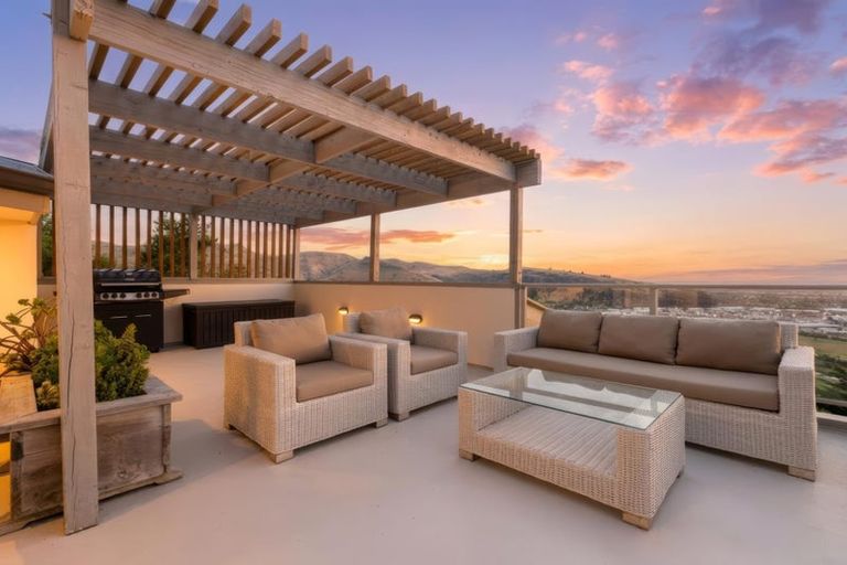 Photo of property in 178 Major Hornbrook Road, Mount Pleasant, Christchurch, 8081