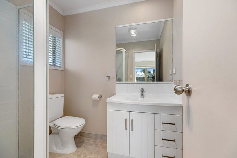 Photo of property in 17 Saint Heliers Place, Papamoa Beach, Papamoa, 3118