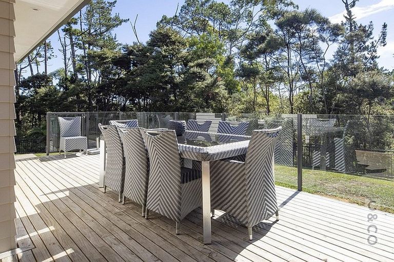 Photo of property in 22c Sunnyvale Road, Swanson, Auckland, 0614