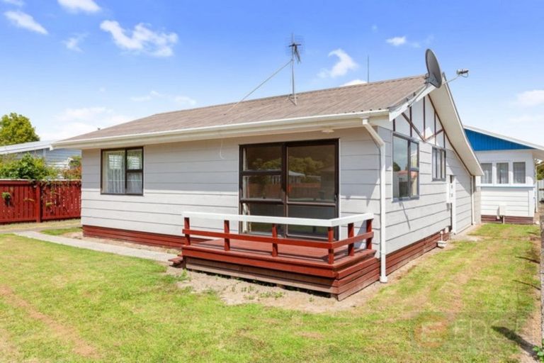 Photo of property in 30 Douglas Street, Grasmere, Invercargill, 9810