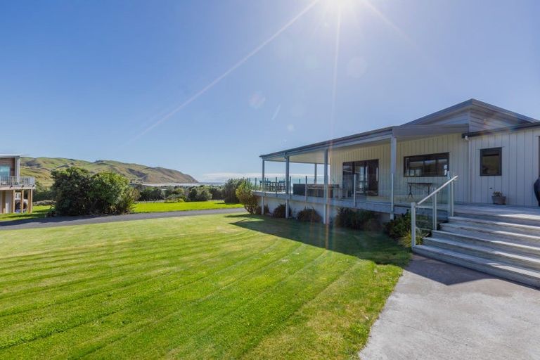 Photo of property in 8 Shoal Beach Road, Aramoana, Waipawa, 4271