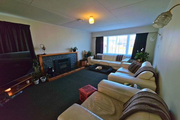 Photo of property in 65 Phillips Street, Sanson, 4817