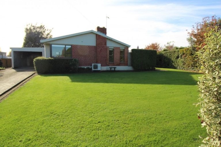 Photo of property in 40 Moore Road, Winton, 9781