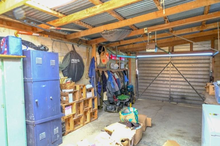 Photo of property in 939 Hillend Road, Hillend, Balclutha, 9272