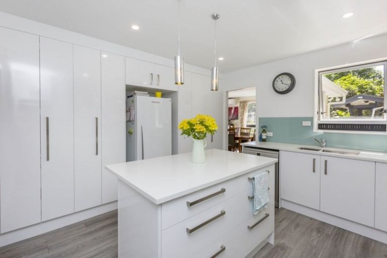 Photo of property in 1010 Fergusson Drive, Clouston Park, Upper Hutt, 5018