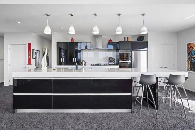 Photo of property in 86 Brougham Street, New Plymouth, 4310