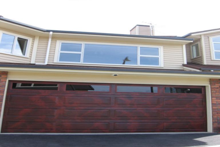 Photo of property in 6 Curnow Way, Kaiwharawhara, Wellington, 6035