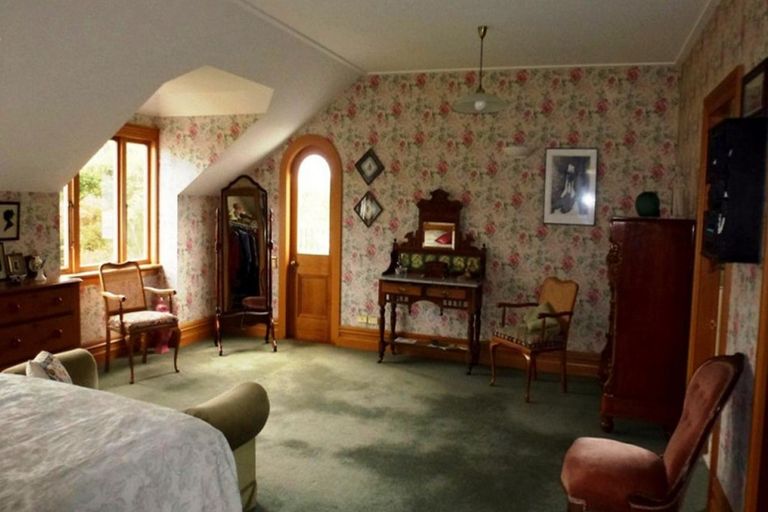 Photo of property in 13 Waikana Street, Broad Bay, Dunedin, 9014