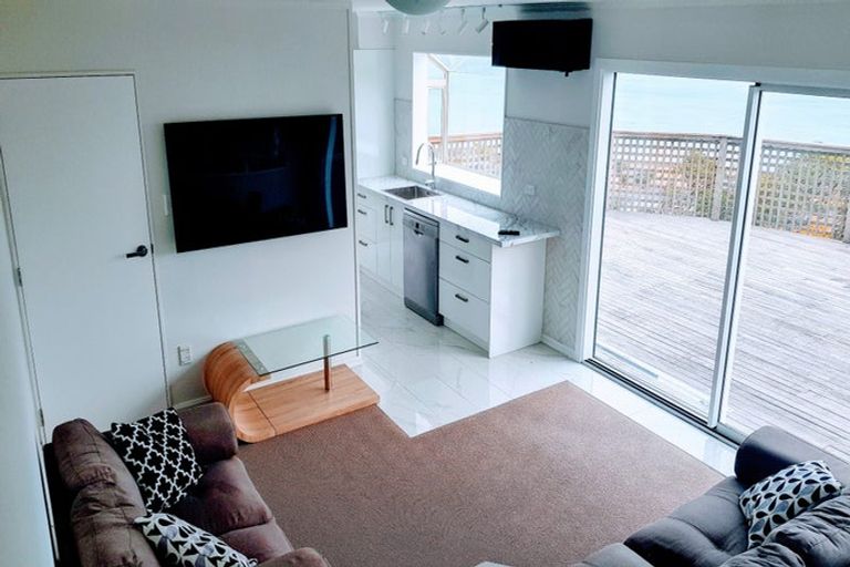 Photo of property in 7a Korokoro Road, Korokoro, Lower Hutt, 5012