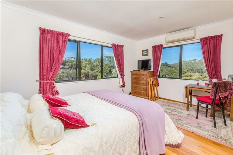 Photo of property in 39 Point Veronica Drive, Opua, 0200