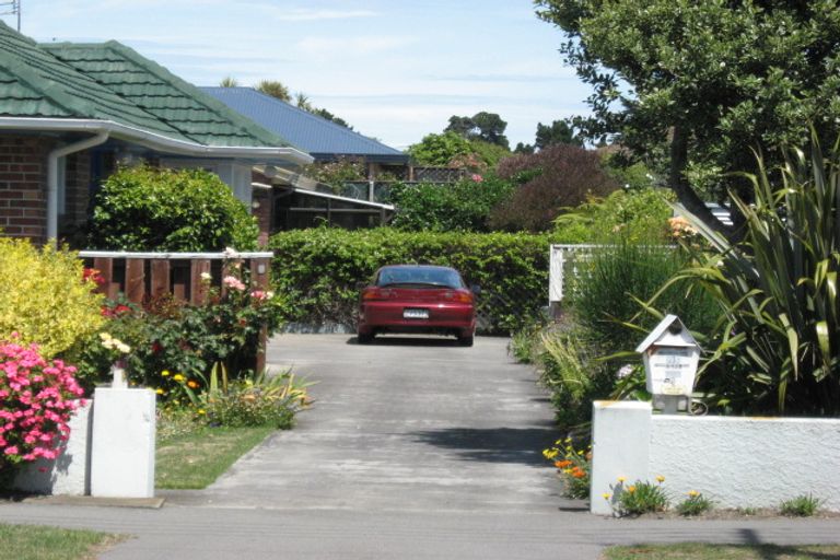 Photo of property in 1/218 Pine Avenue, South New Brighton, Christchurch, 8062